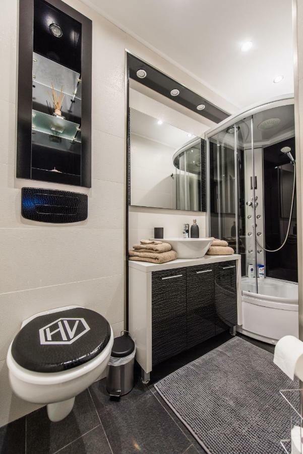 H & V Residence - Bungalow Apartment Arad Zewnętrze zdjęcie